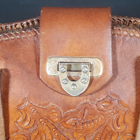 Hand Tooled Bucket Purse - Picture 10 of 13